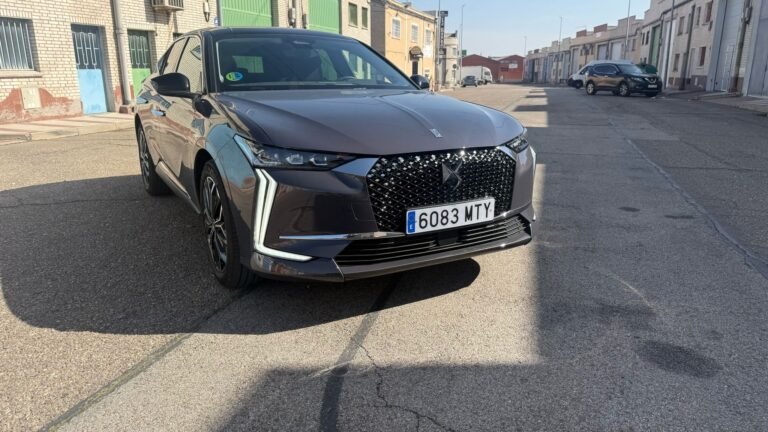 DS 4 Hybrid 136, imagen principal de la prueba