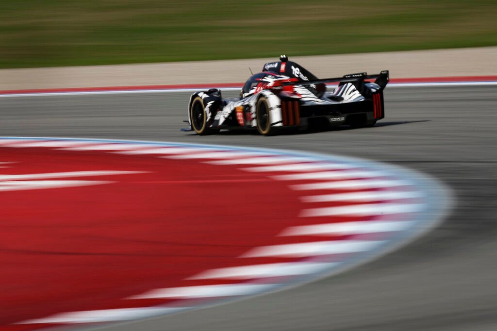Equipo Peugeot TotalEnergies en Barcelona