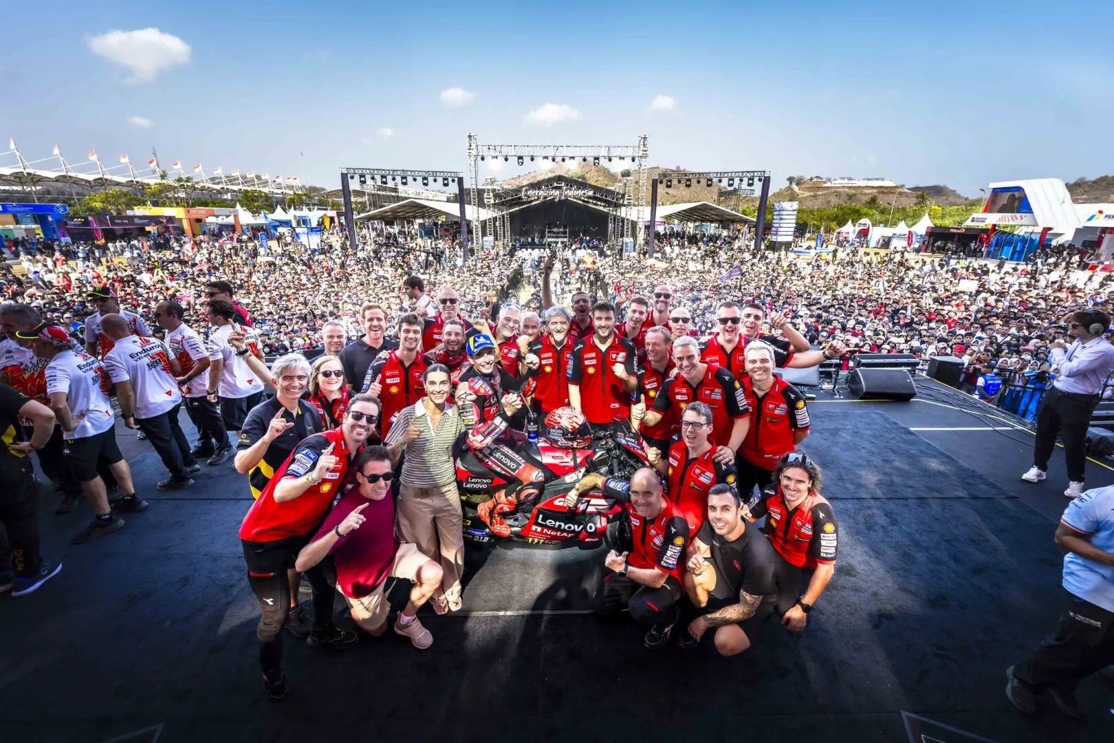 El equipo Ducati Lenovo de Marc Márquez, que conserva el liderato de MotoGP tras la cancelación del GP de Australia