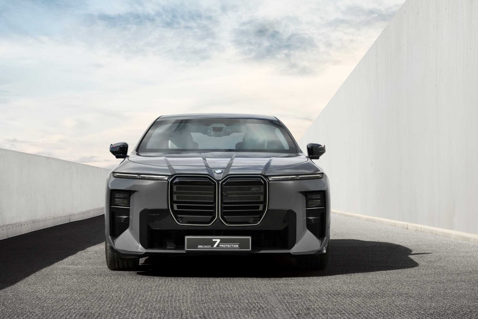 Frontal del BMW Concept 7 Protection
