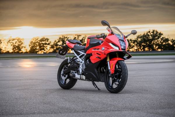 Imagen oficial de la nueva BMW F 450 RR