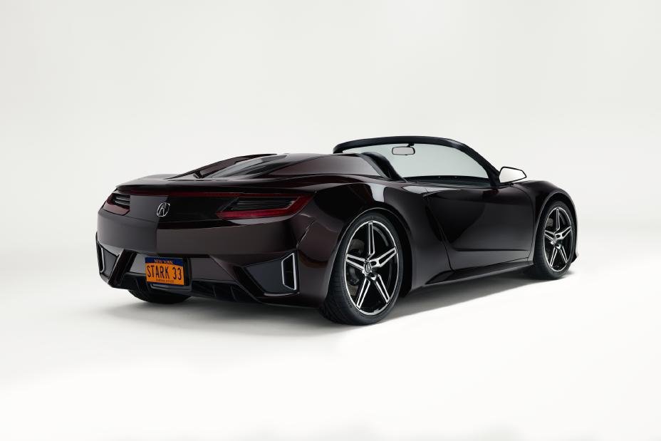 Zaga del Acura NSX Roadster de The Avengers con la matrícula STARK 33