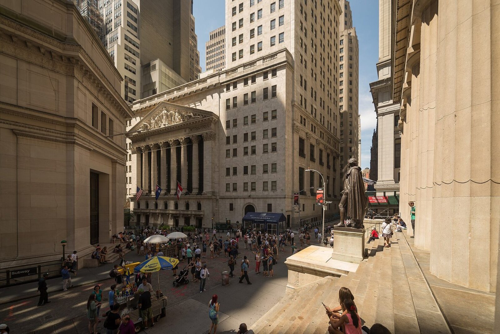 Fachada de la Bolsa de Nueva York en Wall Street