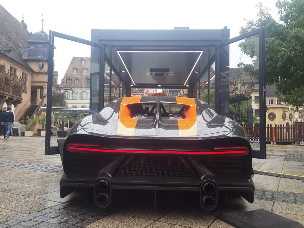 Zaga del Bugatti Chiron Super Sport 300+, coche del récord de velocidad de 490,48 km/h, en Molsheim