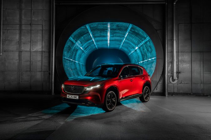 Mazda CX-5 2026 Homura en color Soul Red Crystal, compatible con Google Gemini