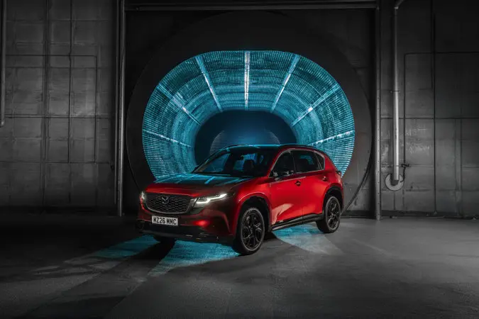 Mazda CX-5 2026 Homura en color Soul Red Crystal, compatible con Google Gemini