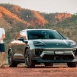 Porsche Macan eléctrico: Andy Donaldson junto al Macan 4S en Australia